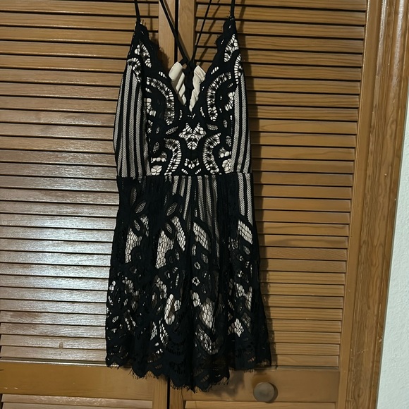 Lace Romper by San Souci - Picture 2 of 7